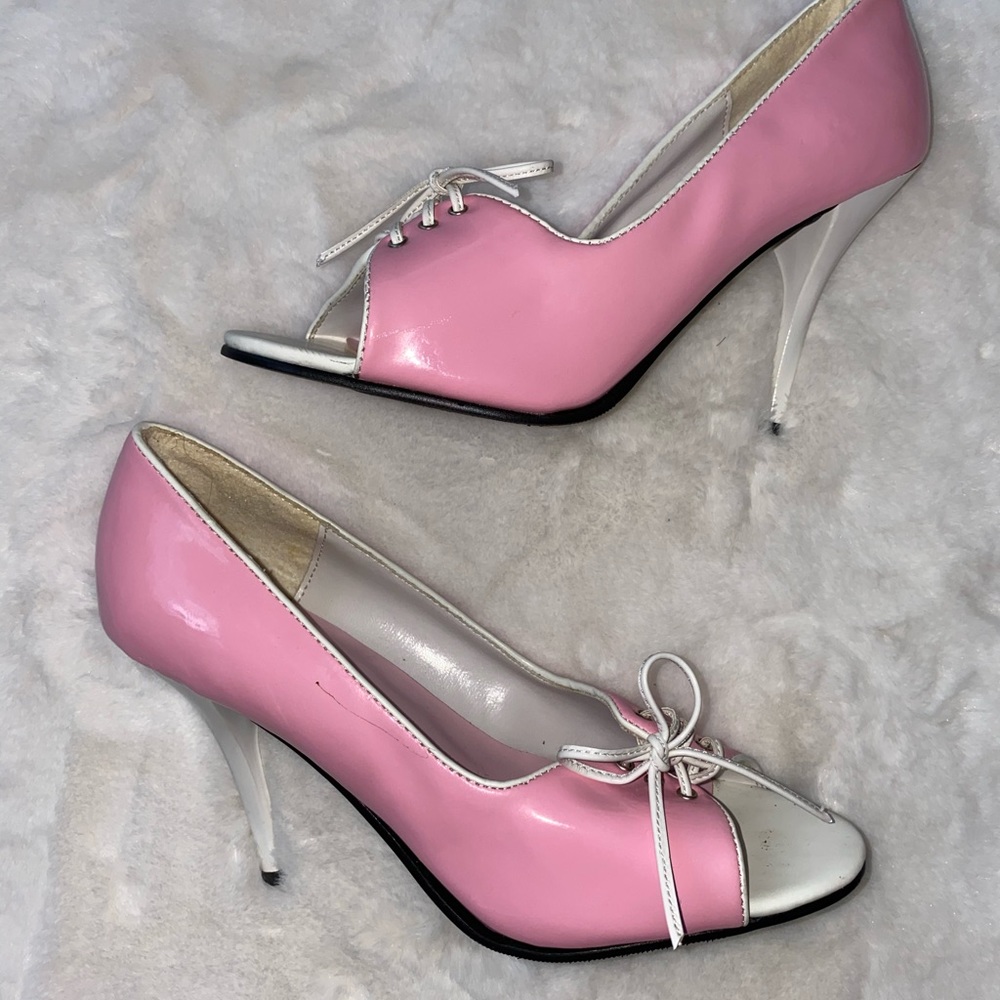 Vintage Pink and White Pumps
